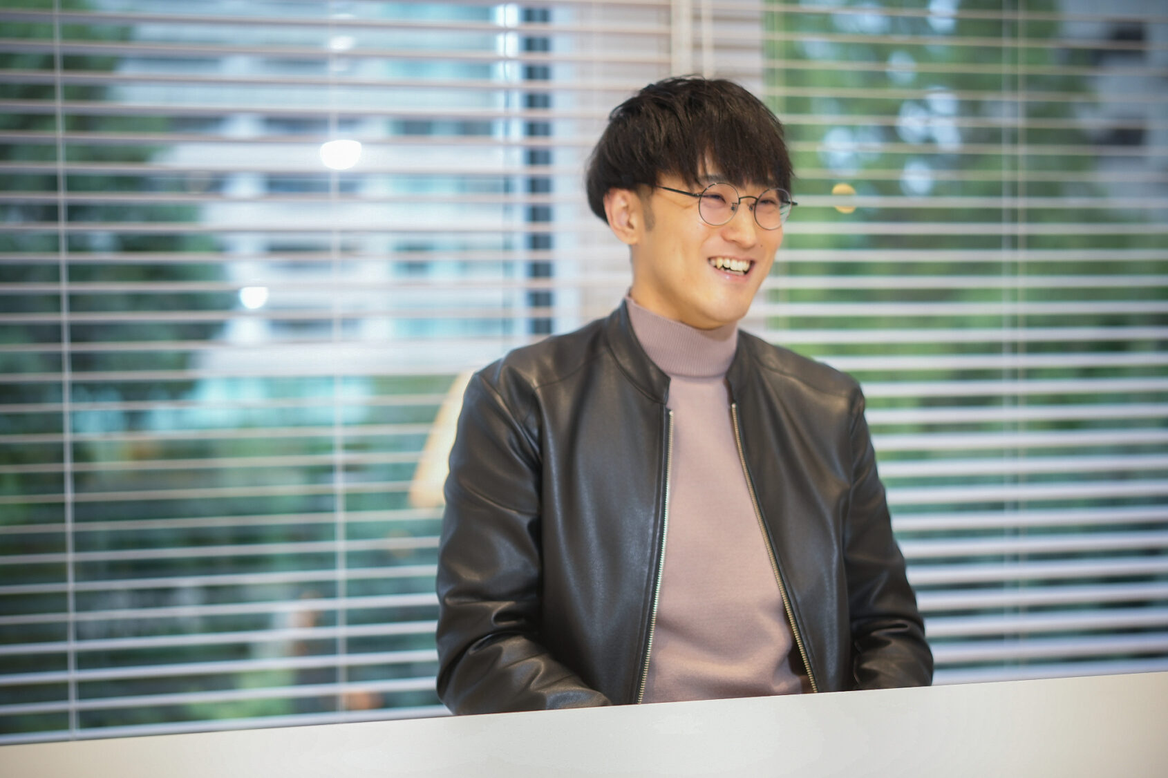 ▲アニメプロデュース3部 P's Recordsの岩撫 優作。学業と並行して高校まで野球を続けてきた岩撫。その経験が仕事でのチームワークづくりに生かされているそうです