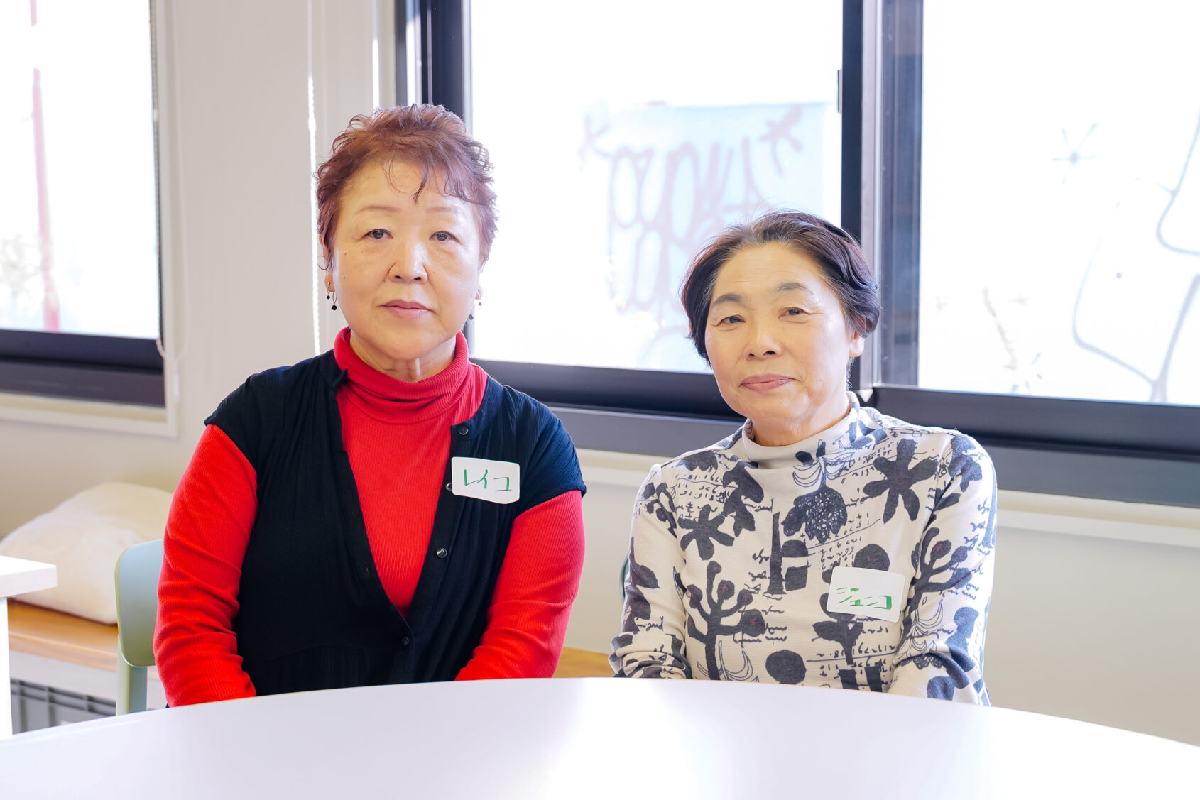 田村玲子氏（左）・高野淳子氏（右）