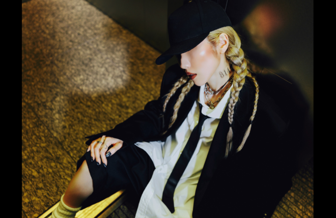 R&Bシンガーソングライター・Arche、メジャーデビューアルバム『THE BLACK SHEEP OF THE FAMILY』をリリース！リード曲「in the room」のMV公開！